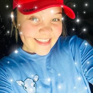 Meet your Posher, Deedee